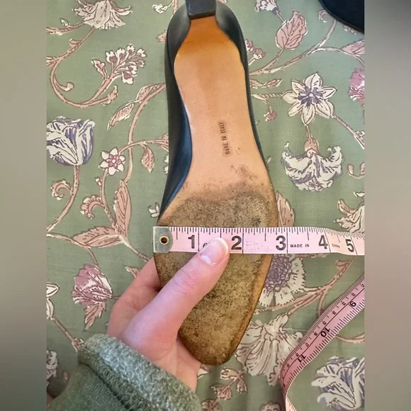 Vintage Ferragamo Cone Heels Navy Pumps 7.5 AA Narrow Pump 2.5” Italy Leather - Picture 9 of 16